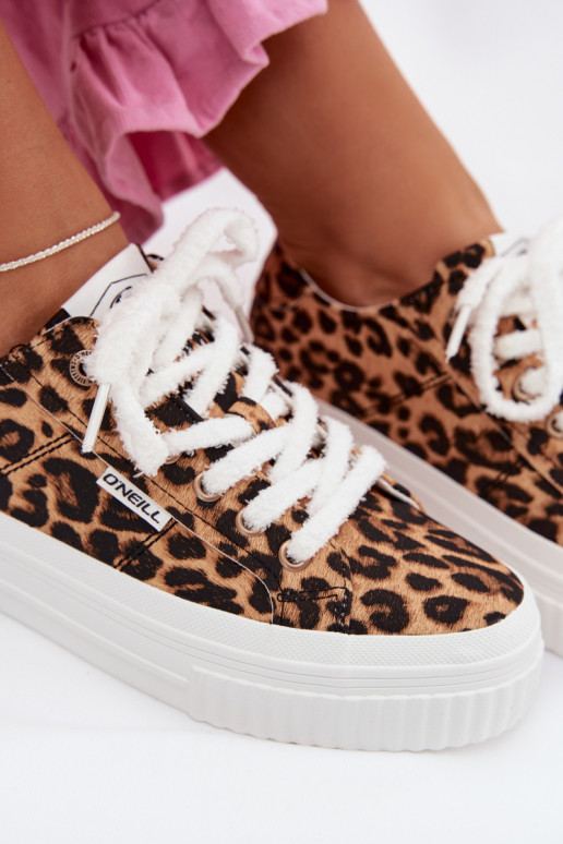 Scarpe per il tempo libero con una piattaforma O`NEILL SPINNA C INOMEN LOIN 90261009.92A con motivi di pelliccia di leopardo
