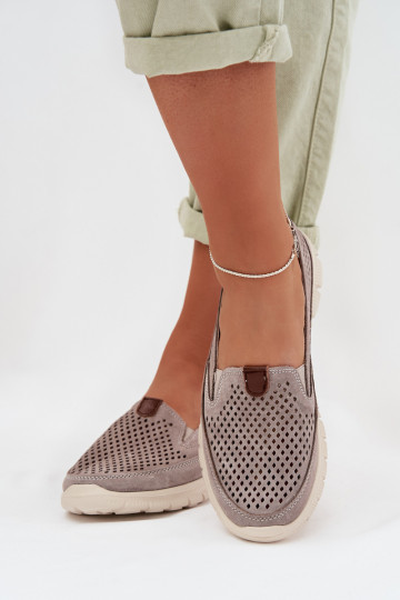 Ravinette scarpe grigie con elementi in perforazione in camoscio naturale 2
