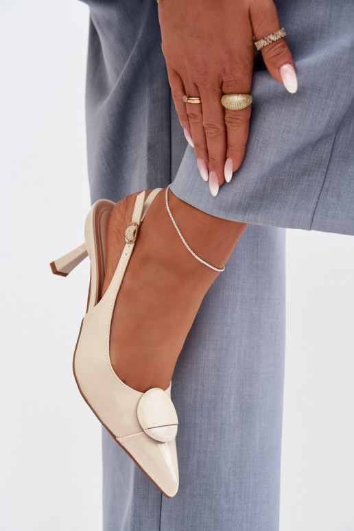 Sandali da donna con tacchi sottili Con decorazioni Detalem colore avorio Deveriae