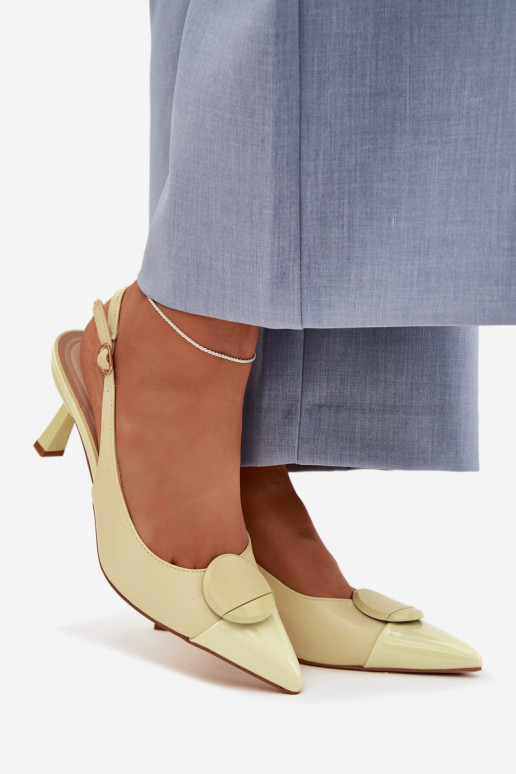 Sandali da donna con tacchi sottili Con decorazioni Detalem colore giallo Deveriae