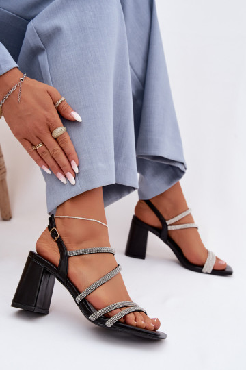 Sandali con tacco alto da donna con strisce E zirconi colore nero Brelia