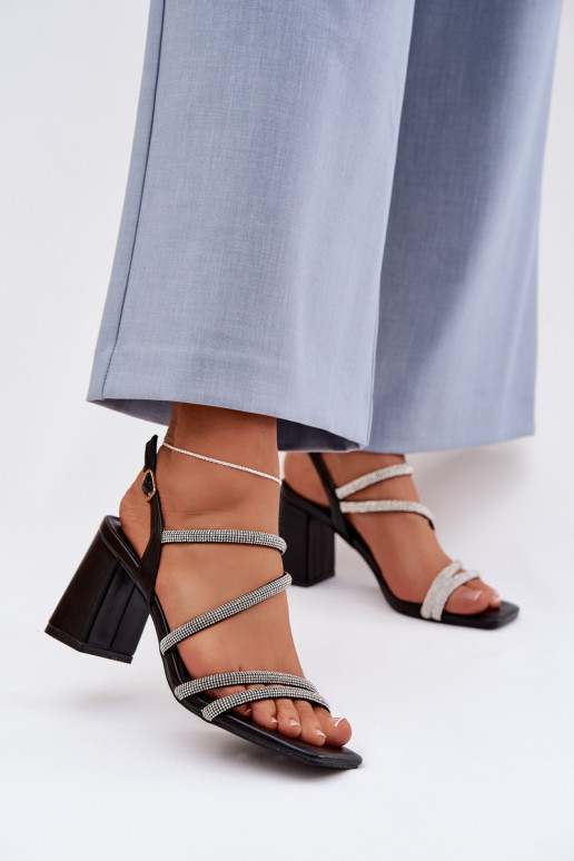 Sandali con tacco alto da donna con strisce E zirconi colore nero Brelia