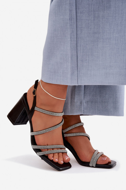 Sandali con tacco alto da donna con strisce E zirconi colore nero Brelia
