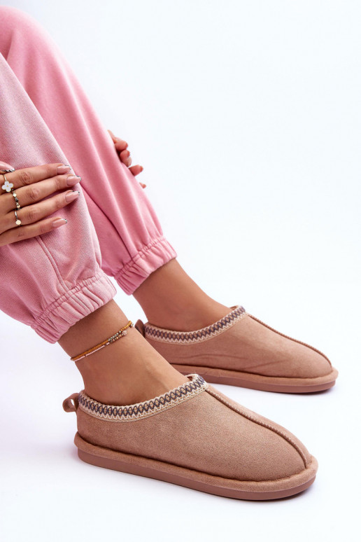 Femminile dalla pelle scamosciata pantofole con una pelliccia beige Polinna