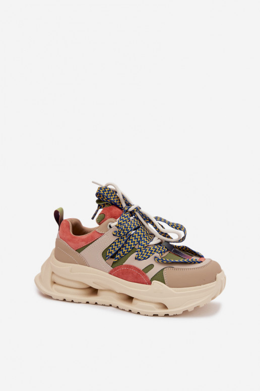 Pelle Scarpe modello sneakers Femminile con una piattaforma D&A CR61-3133 beige