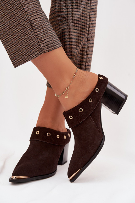 pantofole in pelle scamosciata stile coAboy Femminile con i tacchi D&A CR61-3059 CzekoladoAe