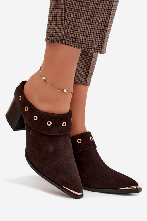 pantofole in pelle scamosciata stile coAboy Femminile con i tacchi D&A CR61-3059 CzekoladoAe