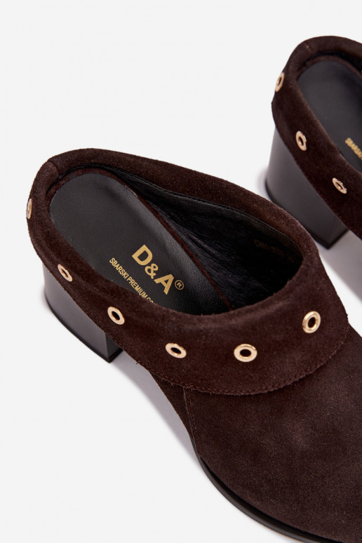 pantofole in pelle scamosciata stile coAboy Femminile con i tacchi D&A CR61-3059 CzekoladoAe