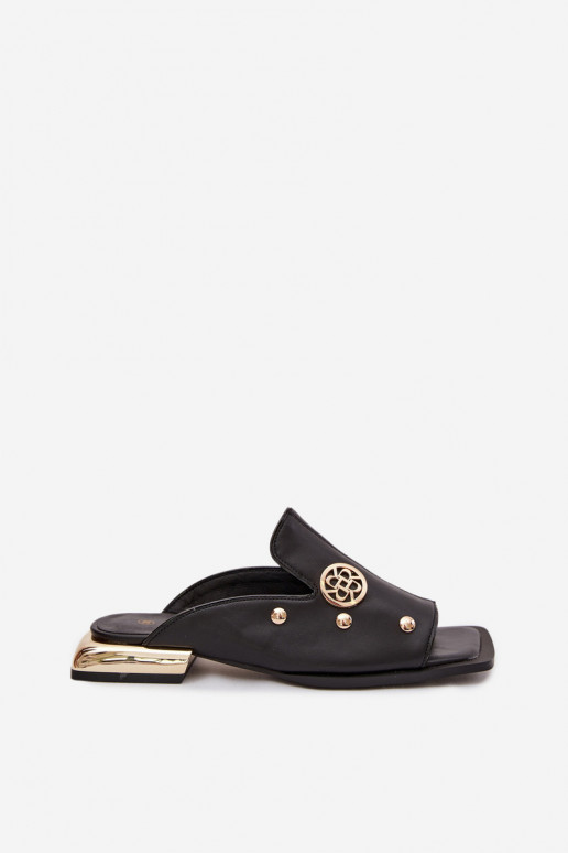 Pantofole in pelle Ze colore doratomi Ozdobami D&A CR61-3060 colore nero