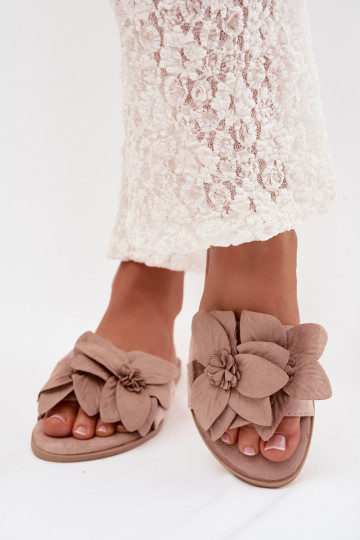 Pantofole da donna color sabbia con motivi floreali Elzoria 2