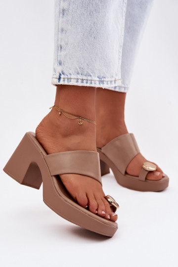 Pantofole da donna Abilitato SłupkoAym Obcasie Ze colore doratom Detalem beige Sinora 2