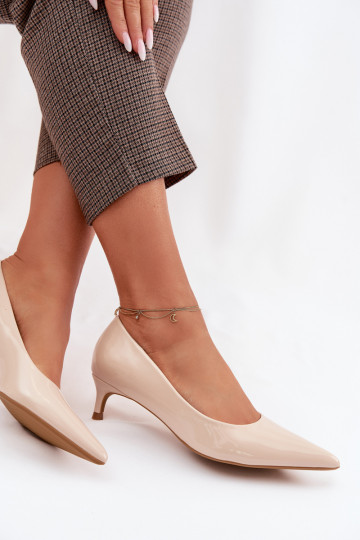 con effetto vernice Scarpe Con tacco basso beige Girela