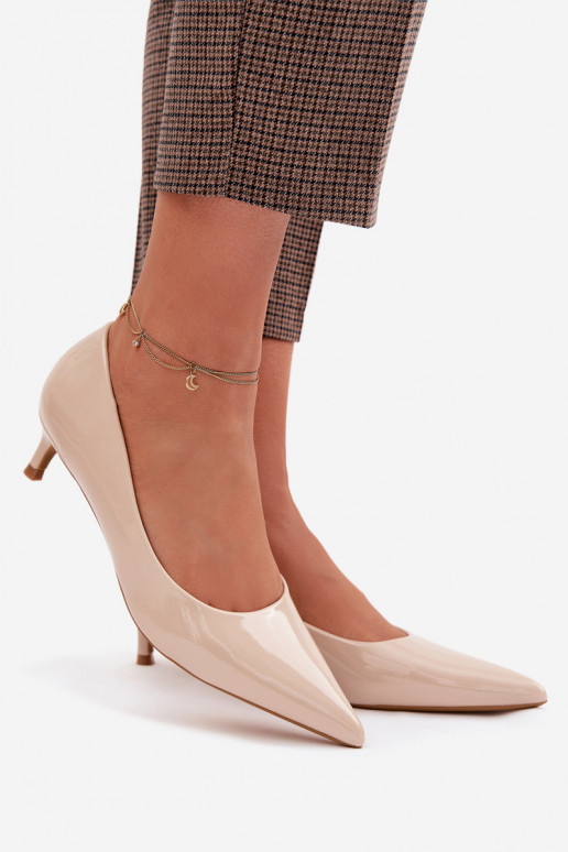 con effetto vernice Scarpe Con tacco basso beige Girela