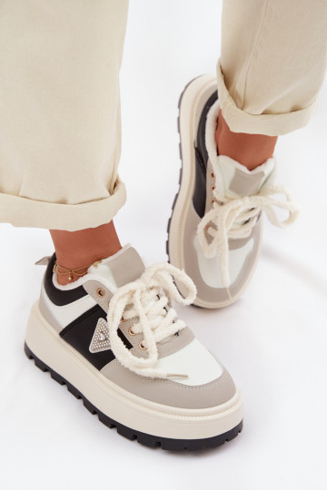 Scarpe modello sneakers Femminile con una piattaforma colore grigio Florinda