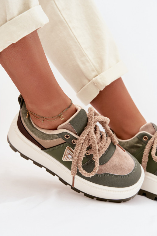Scarpe modello sneakers Femminile con una piattaforma colore verde Florinda