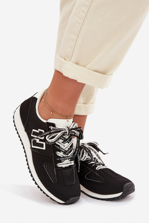 Scarpe modello sneakers Femminile Con decorazioni Allacciaturam colore nero Henira