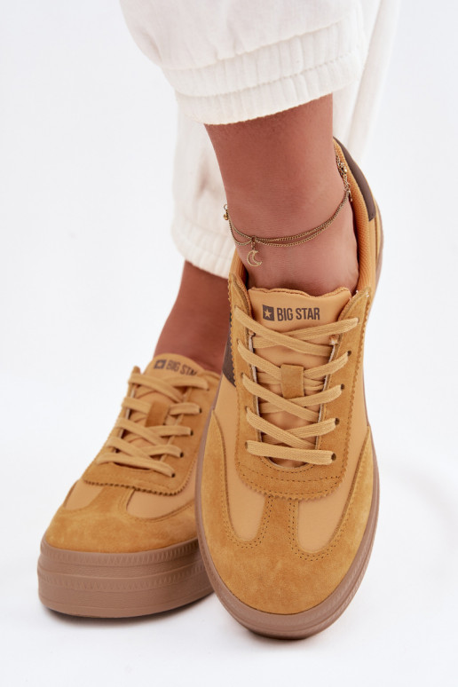 dalla pelle scamosciata Scarpe modello sneakers Femminile Big Star TT274166 colore giallo