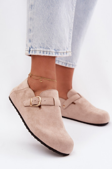 Scarpe da donna in pelle sintetica con fibbie dorate color sabbia Ismora
