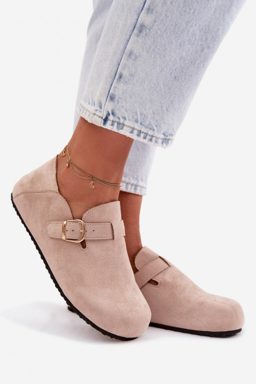 Scarpe da donna in pelle sintetica con fibbie dorate color sabbia Ismora