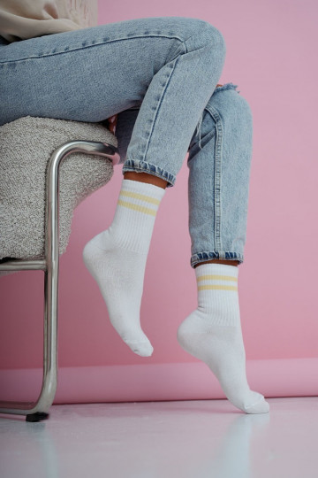 Calzini da donna sottili con righe bianco-gialle