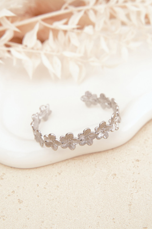 Un braccialetto Femminile dall acciaio inossidabile con motivi florealiuszki color argento