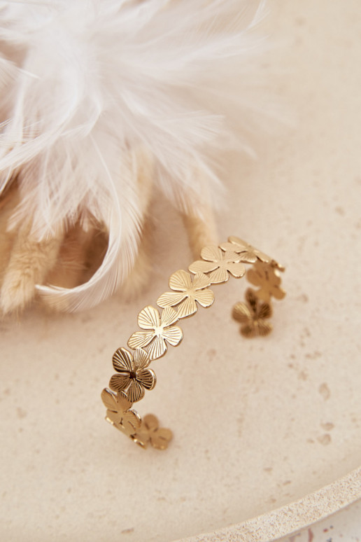 Un braccialetto Femminile dall acciaio inossidabile con fiori colore dorato