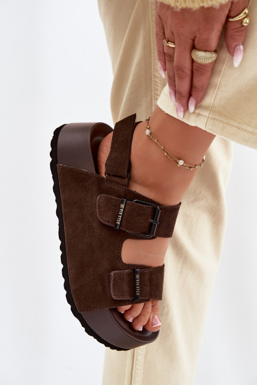 Sandali in camoscio con una piattaforma Big Star TT274236 CzekoladoAe