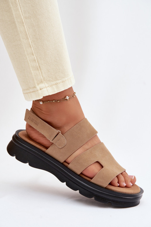 Sandali da donna dalla pelle scamosciata Big Star TT274482 beige