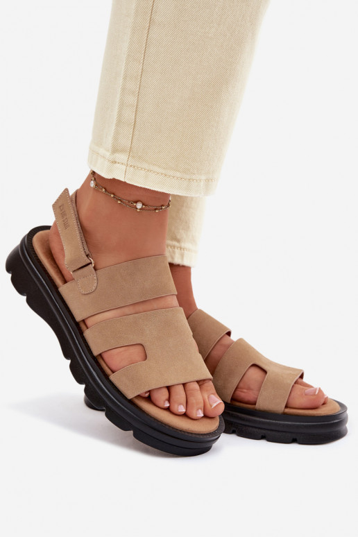 Sandali da donna dalla pelle scamosciata Big Star TT274482 beige