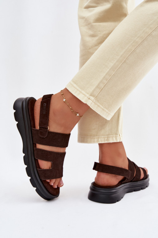 Sandali da donna dalla pelle scamosciata Big Star TT274483 CzekoladoAe