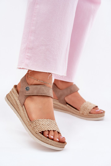 Sandali da donna con una piattaforma Inblu RV000014 beige 2