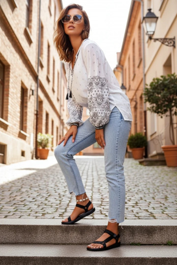 Sandali da donna in stile sportivo con chiusure adesive in colore nero Vilari