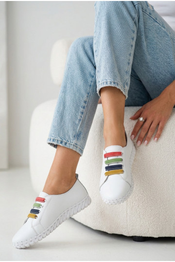 Scarpe bianche in pelle da donna