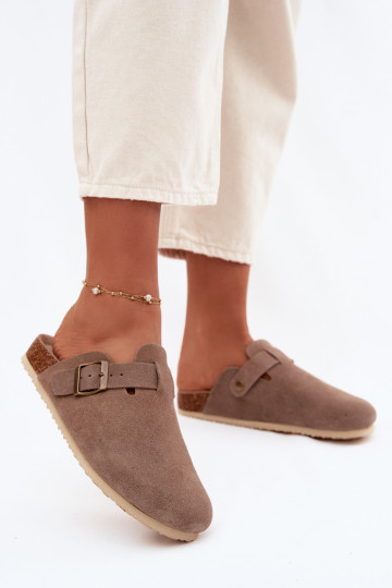 Ciabatte da donna zoccoli in suede naturale Vinceza 101332 color sabbia 2