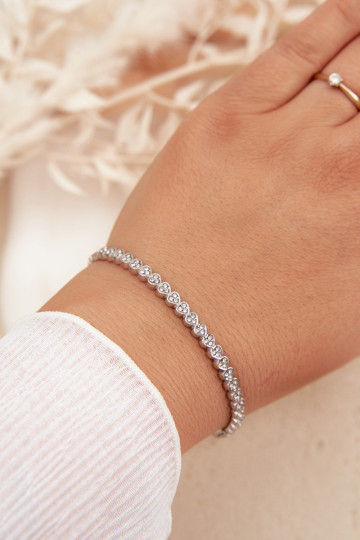 Un braccialetto FemminilePiccolome zirconi Stal NierdzeAna color argento