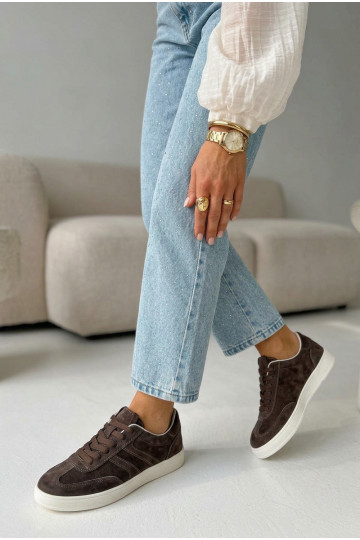 Sneakers in ecopelle color cioccolato