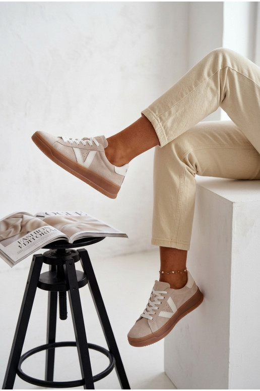 Scarpe modello sneakers FemminileAbilitatoturalnego dalla pelle scamosciatau con una piattaforma Vinceza 79597 beige