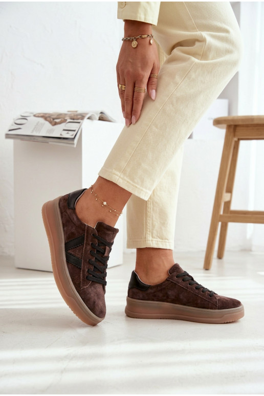 Scarpe modello sneakers FemminileAbilitatoturalnego dalla pelle scamosciatau con una piattaforma Vinceza 79597 colore marrone