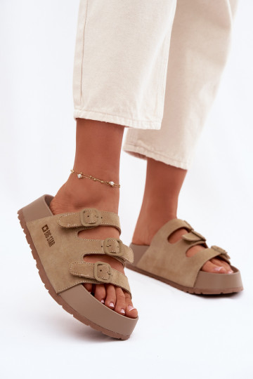 Pantofole da donna con una piattaforma con strisce Big Star TT274529 beige 2