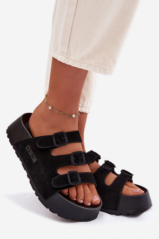 Pantofole da donna con una piattaforma con strisce Big Star TT274531 colore nero