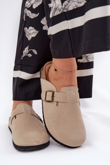 pantofole in pelle scamosciata Zoccoli Femminile con fibbie Big Star RR274A385 beige 2