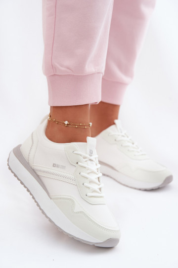 Scarpe modello sneakers Femminile con una piattaforma Big Star TT274279 Colore bianco
