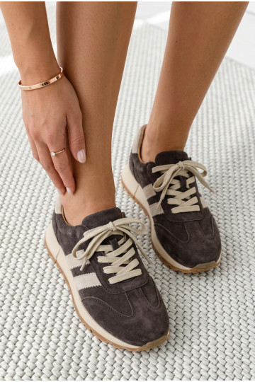 Sneakers marroni in ecopelle da donna 2