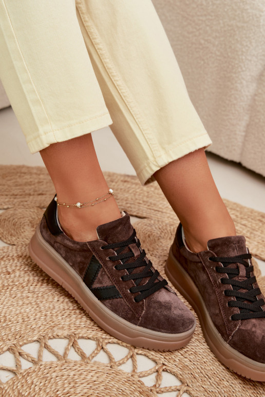 Scarpe sportive da donna in camoscio naturale con piattaforma Vinceza 79597 color marrone