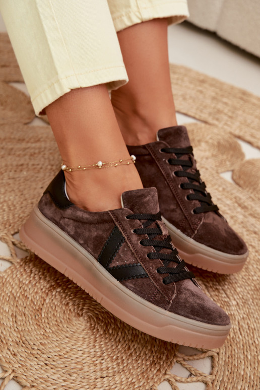 Scarpe sportive da donna in camoscio naturale con piattaforma Vinceza 79597 color marrone