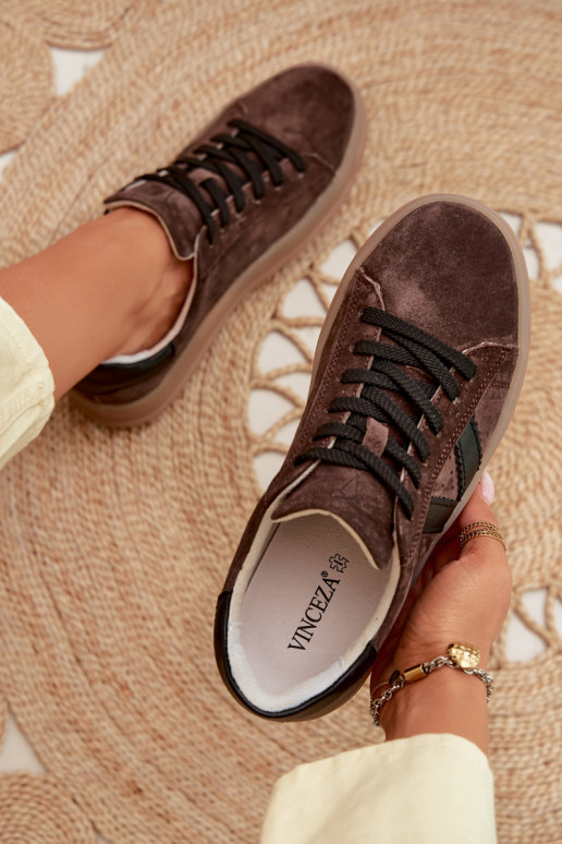 Scarpe sportive da donna in camoscio naturale con piattaforma Vinceza 79597 color marrone