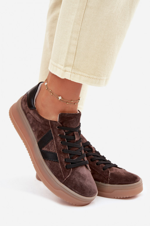 Scarpe sportive da donna in camoscio naturale con piattaforma Vinceza 79597 color marrone