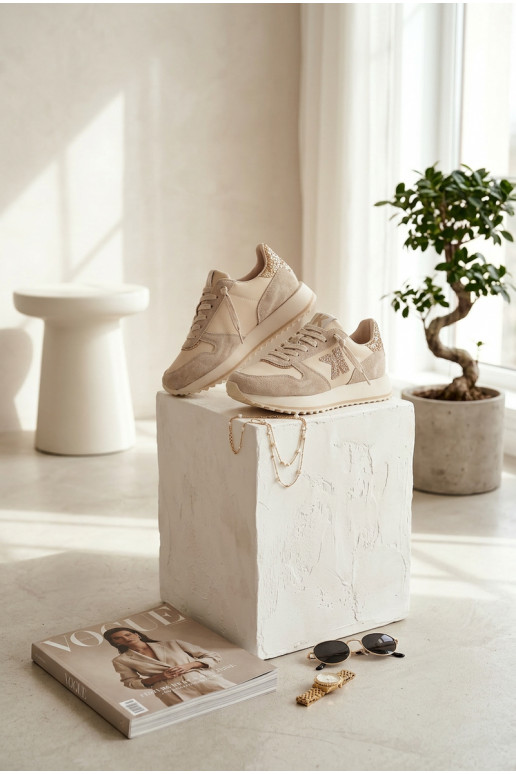 Pelle dalla pelle scamosciata Scarpe modello sneakers Femminile con una piattaforma Kobbo 100103 beige