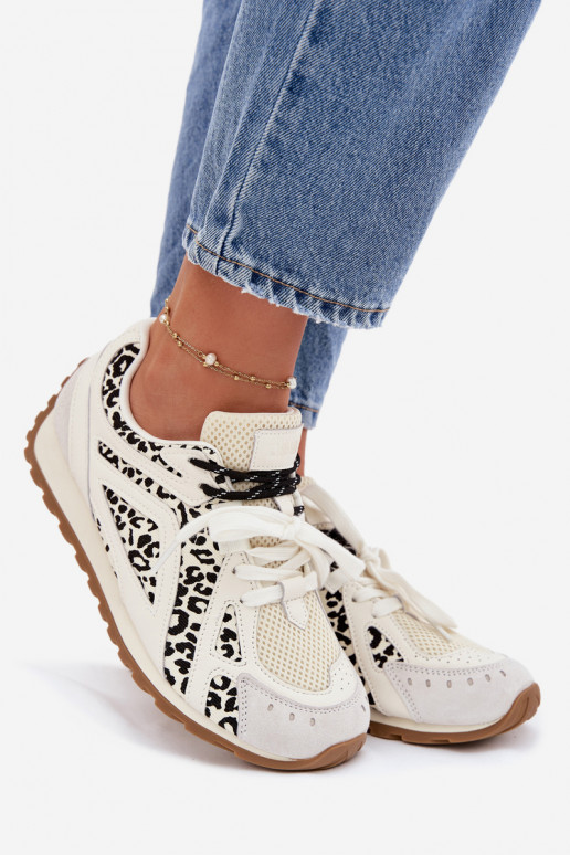 Pelle dalla pelle scamosciata Scarpe modello sneakers Femminile Big Star TT274548 Colore bianco