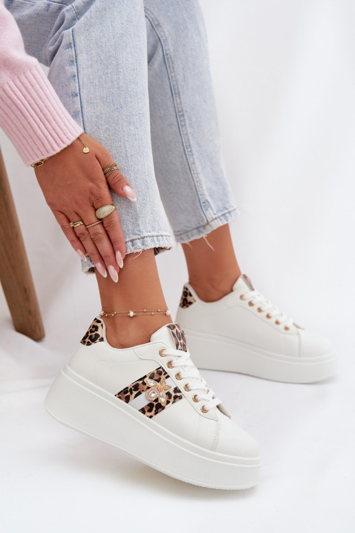 Scarpe modello sneakers Femminile con una piattaformaPrzypinką Colore bianco con motivi di pelliccia di leopardo Palvessa